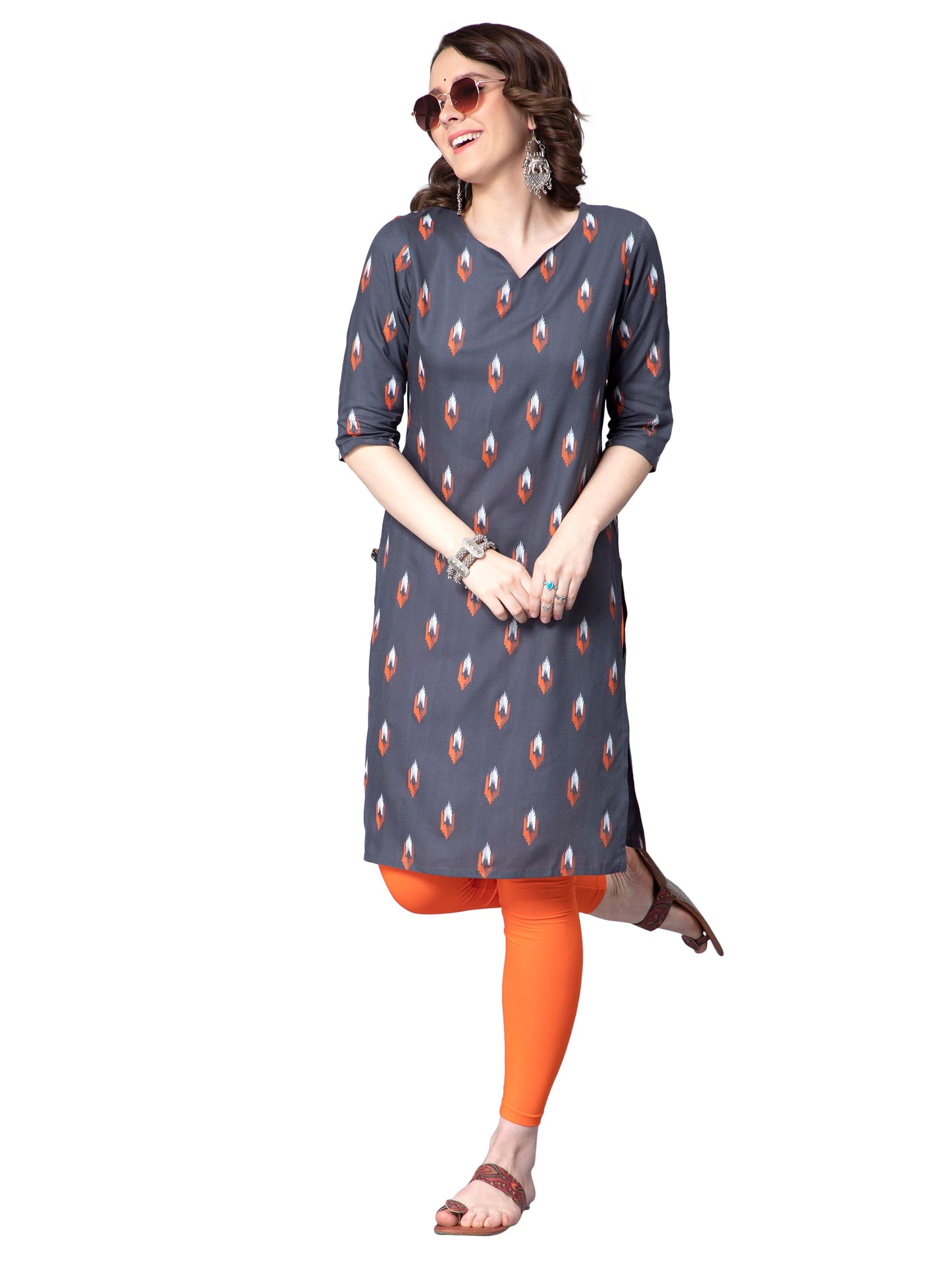 NUEVOSDAMAS Women Ikat Printed Rayon Grey Kurti