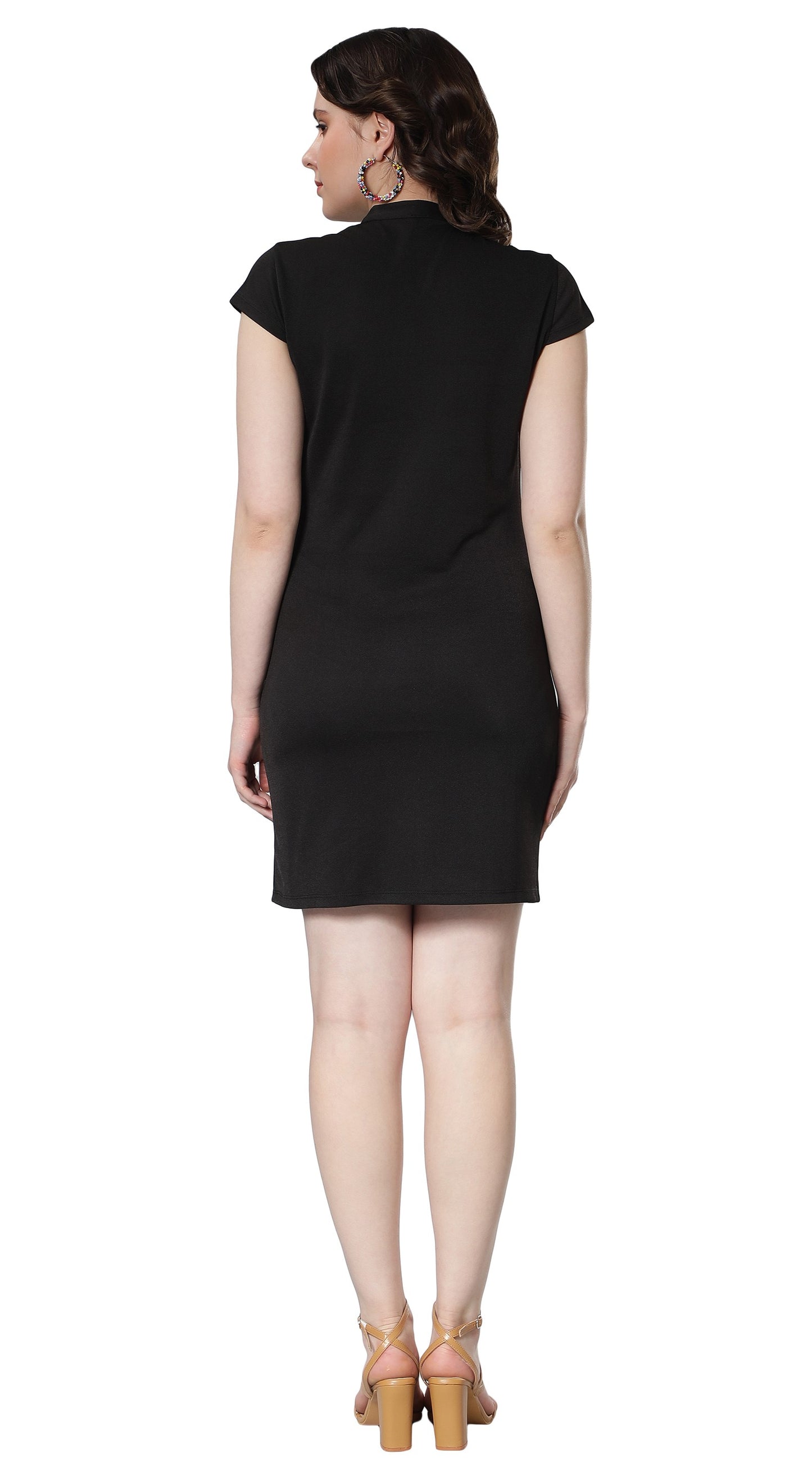 NUEVOSDAMAS Women Solid Black Cut Out Neck Bodycon Mini Dress