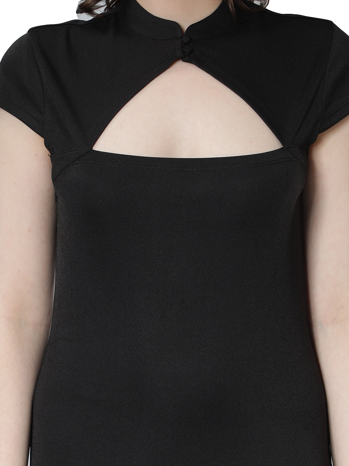NUEVOSDAMAS Women Solid Black Cut Out Neck Bodycon Mini Dress