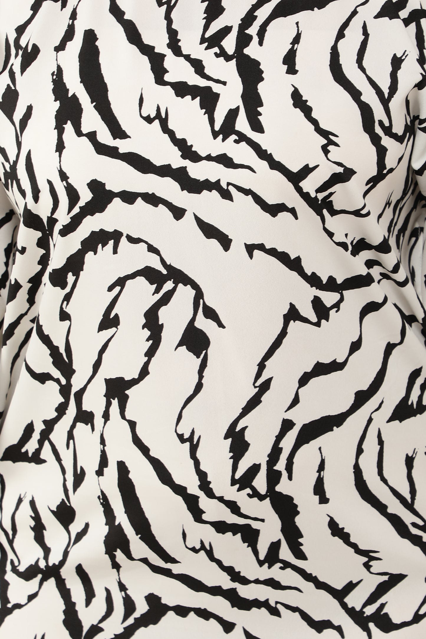 NUEVOSDAMAS Women Crepe Zebra Printed Kaftan