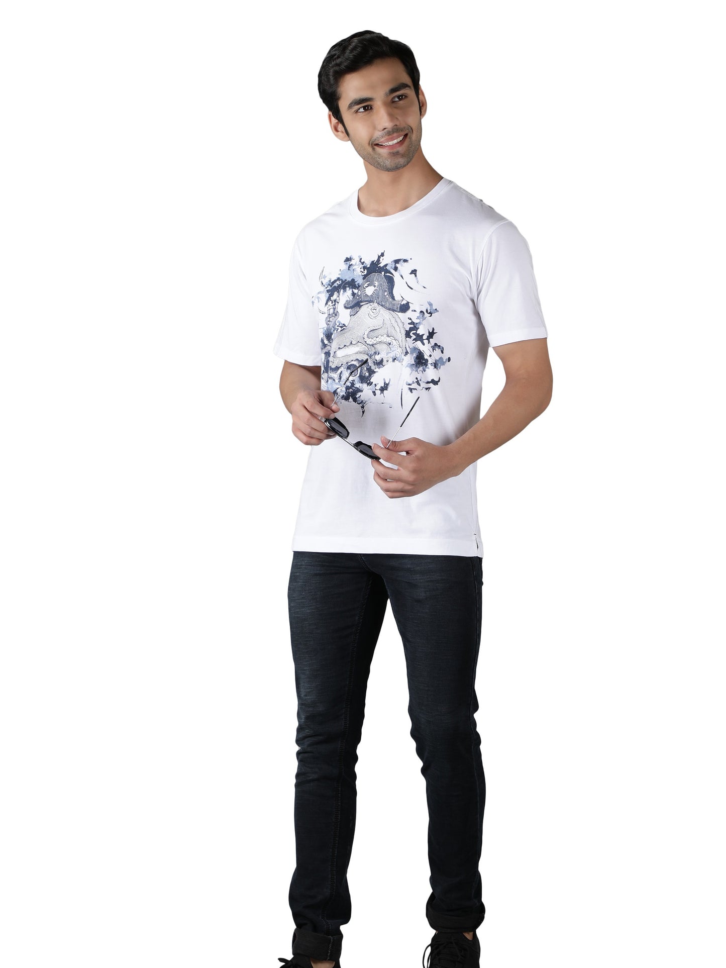 NUEVOSPORTA Men's Cotton Graphic Printed White T-Shirt