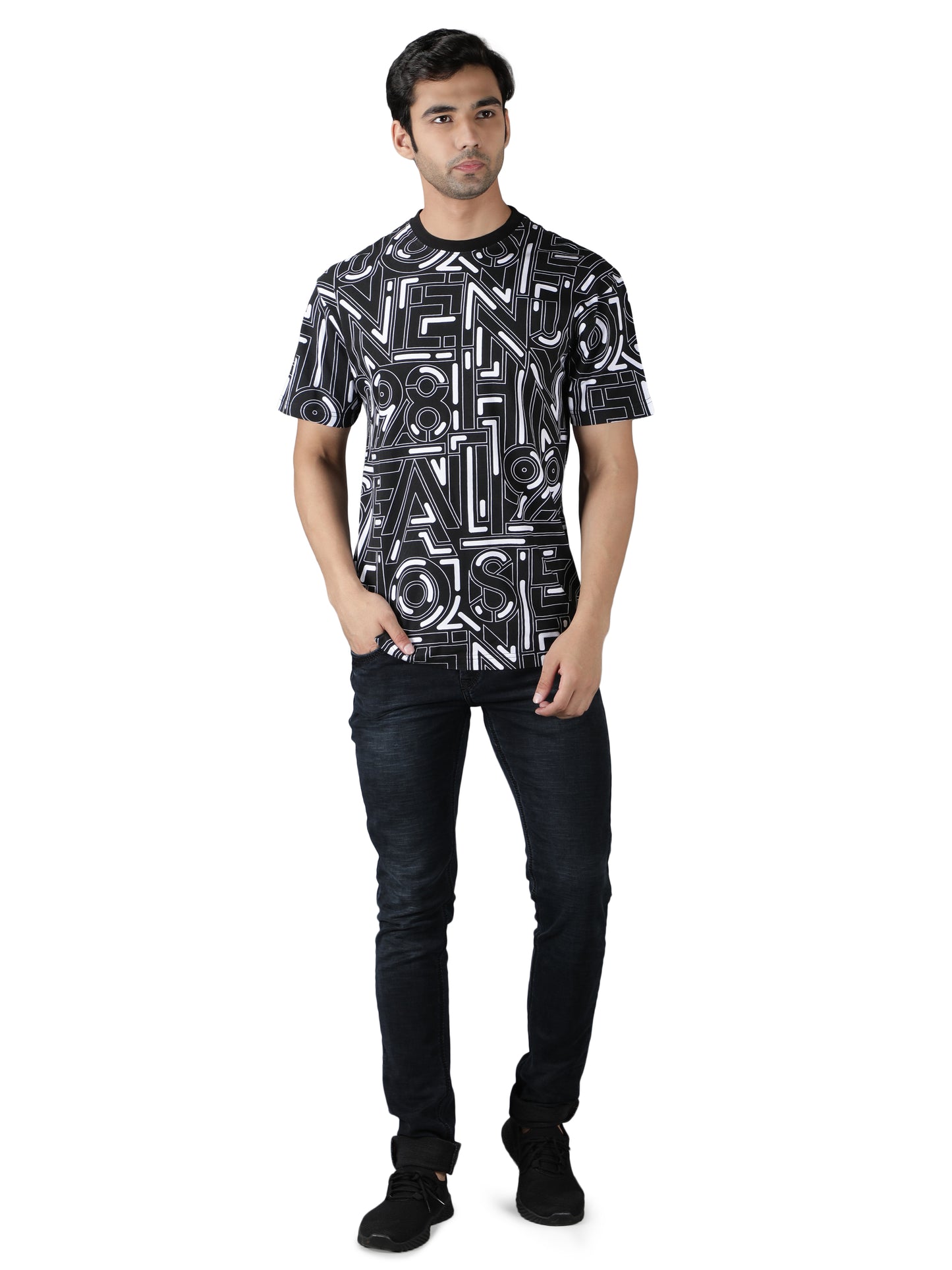 NUEVOSPORTA Men's Cotton Graphic Printed Black T-Shirt