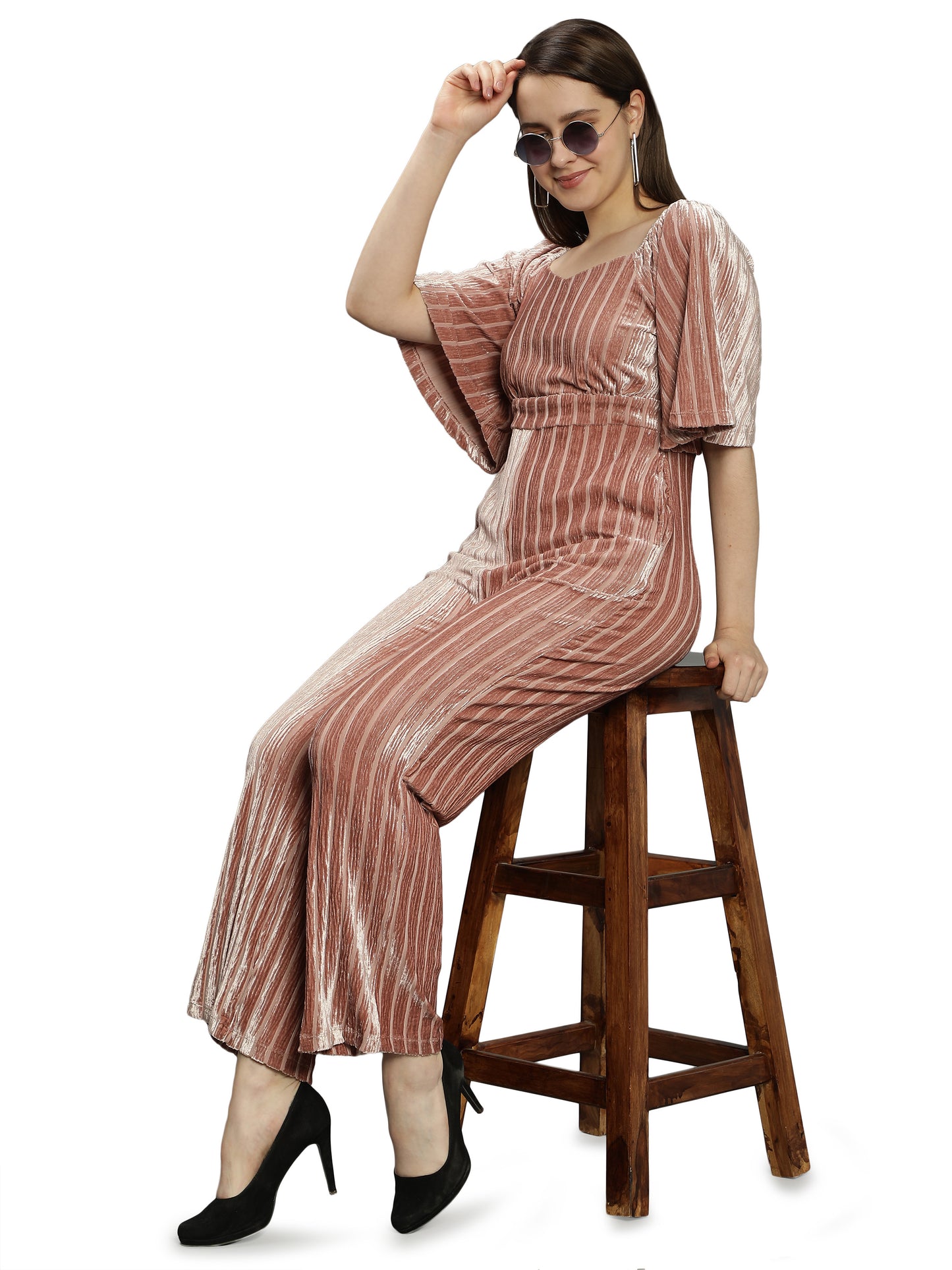 NUEVOSDAMAS Smoke Pink Bell Sleeves Velvet Jumpsuit