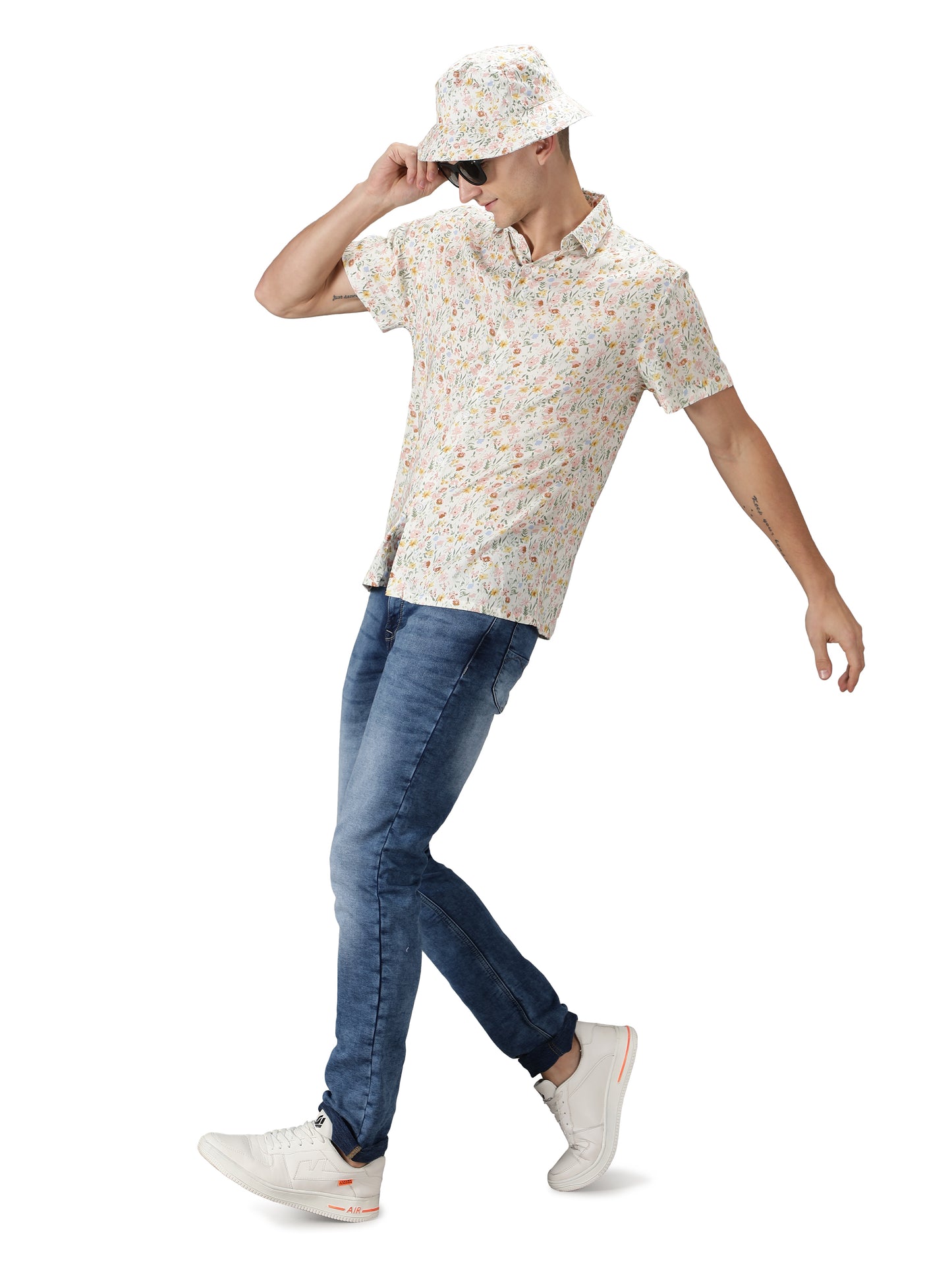 NUEVOSPORTA Men's Rayon Printed Beige Shirt