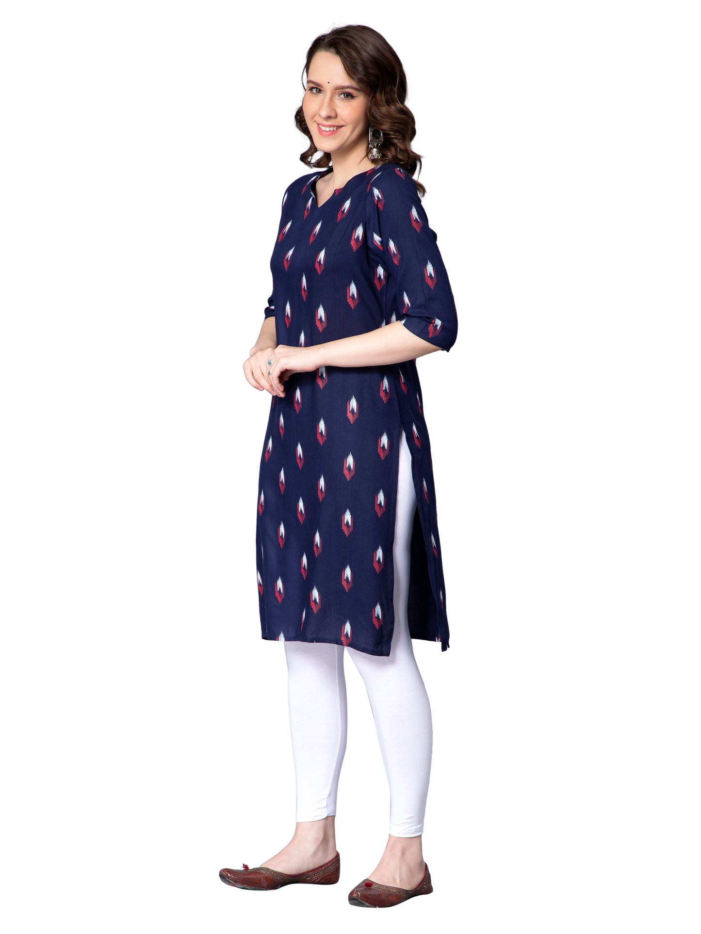 NUEVOSDAMAS Women Ikat Printed Rayon Blue Kurti