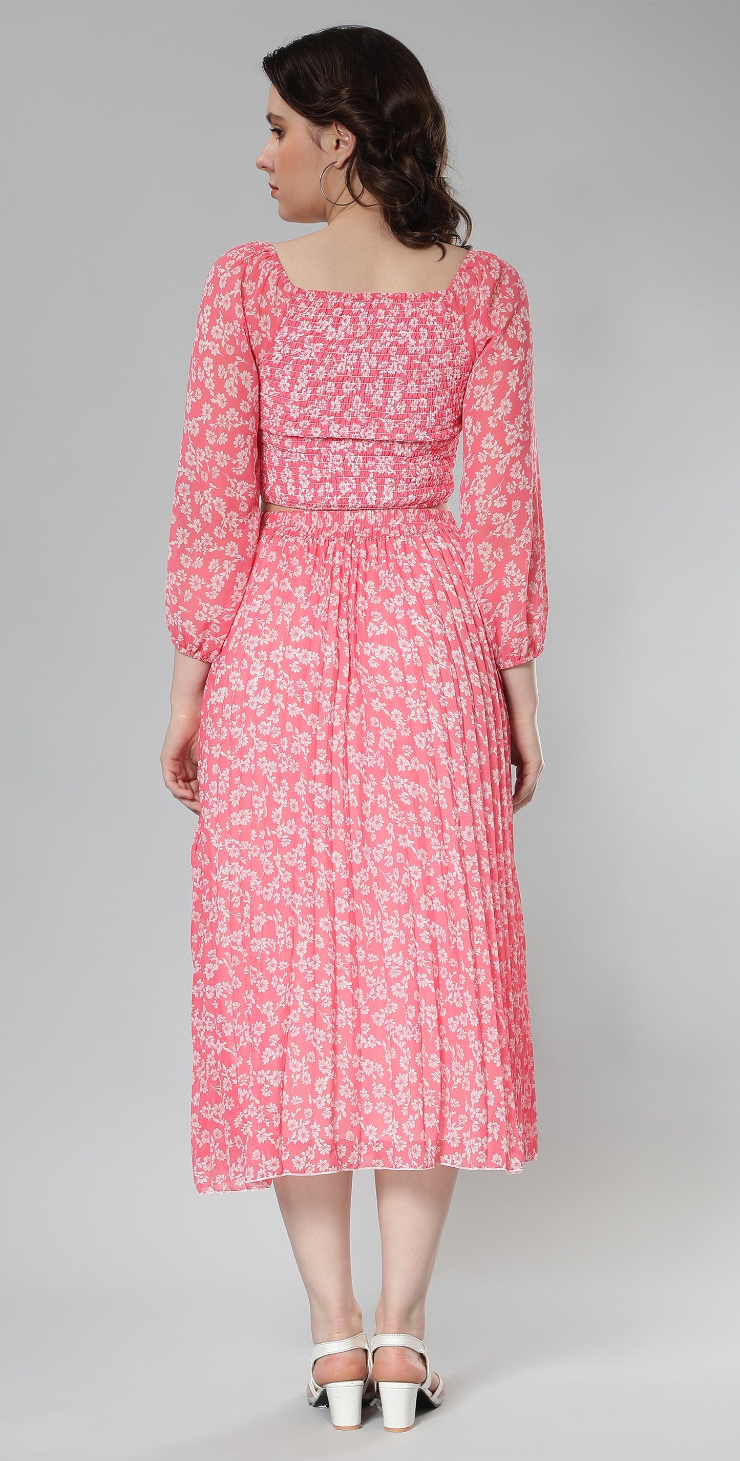 NUEVOSDAMAS Women Pink Floral Printed Balloon Sleeves Top & Pleated Skirt Co-ord Set