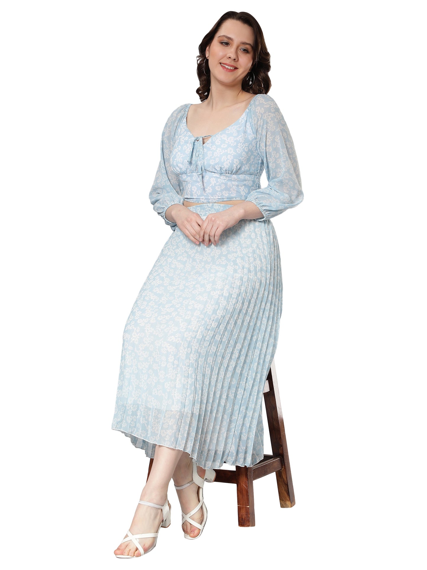 NUEVOSDAMAS Light Blue Georgette Floral Printed Balloon Sleeve Top
