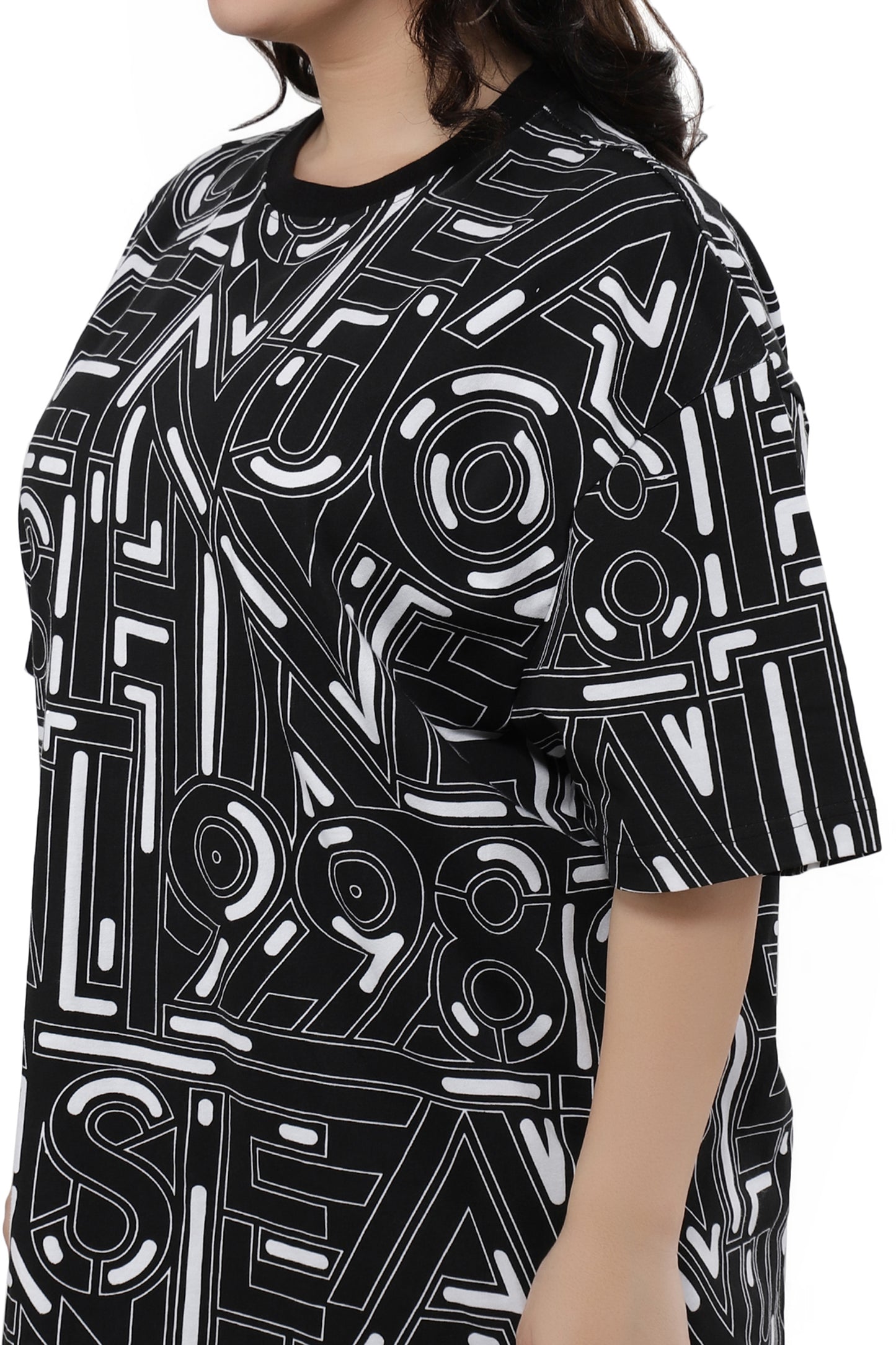 NUEVOSDAMAS Women Cotton Graphic Printed Half Sleeve Women's Black T-Shirt